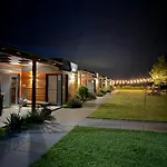 Cisza Village / Blisko Natury Prázdninový dům