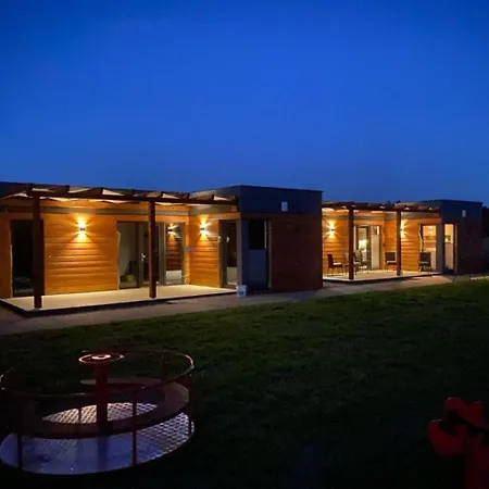 Feriehus Cisza Village / Blisko Natury *