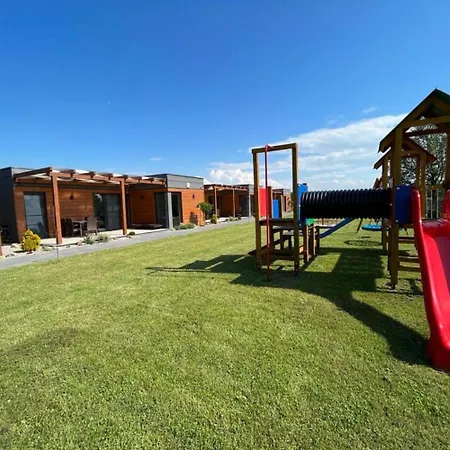 Cisza Village / Blisko Natury Nowecin