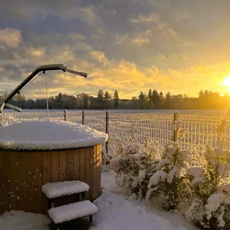 Feriehus Cisza Village / Blisko Natury *