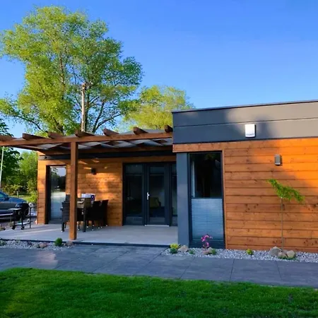 Cisza Village / Blisko Natury