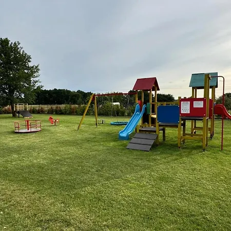 Cisza Village / Blisko Natury Nowecin