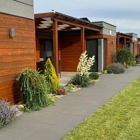 Dom wakacyjny Cisza Village / Blisko Natury *