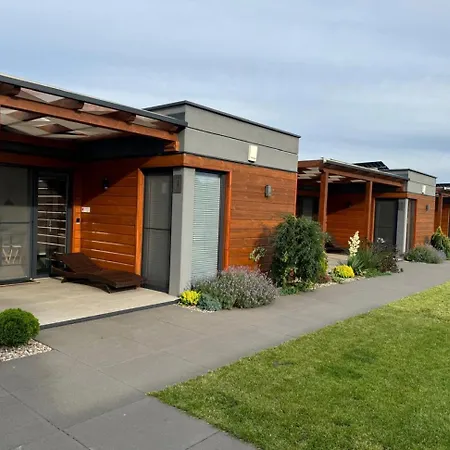 Cisza Village / Blisko Natury Nowecin