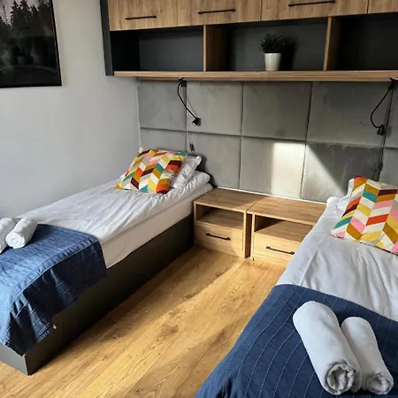 Cisza Village / Blisko Natury Feriehus *