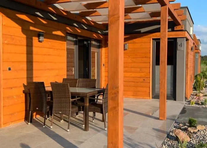 Cisza Village / Blisko Natury Nowecin