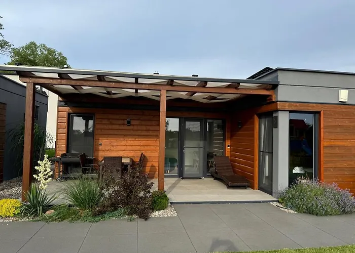 Cisza Village / Blisko Natury *