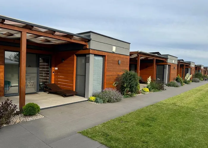 Cisza Village / Blisko Natury Nowecin